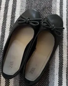 ZARA 黒 リボン付きバレエシューズ 33