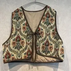 【美品】フラワー刺繍ベスト　刺繍　レディース　ベスト