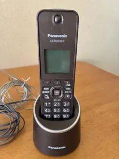 新品未使用品 極美 パナソニック Panasonic コードレス子機 KX-FKD550-T 充電台付 コード付 ブラウン 人気カラー Panasonic（パナソニック） KXFKD405S (KX-FKD405-S) 増設用子機