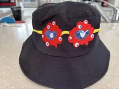 目のモチーフ バケットハット 黒