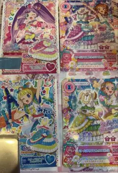 ☆新品☆未使用品☆アイカツ×プリパラ劇場公開　来場者プレゼントカード4枚セット♪