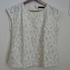 closet story 花柄レース 半袖トップスのサムネイル