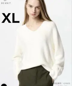 UNIQLO 3DコットンリラックスVネックセーター