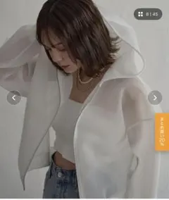 シアー素材 フロントジップ フーディー ホワイト Mのサムネイル