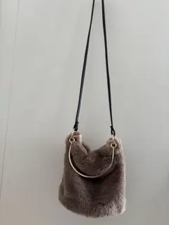 ファーショルダーバッグ ブラウン