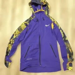 Item thumbnail for item 479eb3d4-6ef4-42d4-bb65-7a67aad08eec