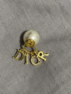 Dior ロゴ パール ピアス キャッチのみ片耳用