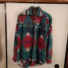 ウールリッチネイティブ柄シャツ