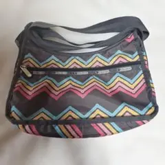 LeSportsac ショルダーバッグ ジグザグ柄