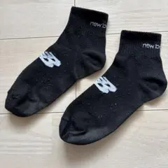 New Balance ブラックショートソックス