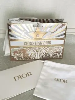 ディオール ホリデー 限定 ラッピング