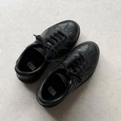 オニツカタイガー デレシティ 23.5