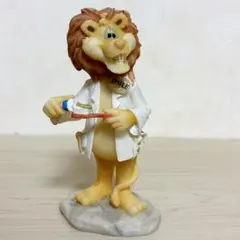 LAWRENCE Lion Robert Marx 陶器製 歯科医 置物 海外