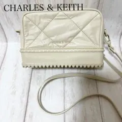 チャールズアンドキース　キルテッド トップジップクロスボディバッグ　ショルダー