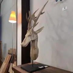 木製鹿の頭部彫刻