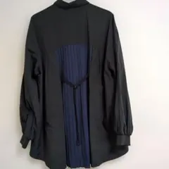 アメリカンホリック　バックプリーツ長袖ロングシャツ ブラックMサイズ