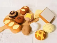 焼き立てパン6点セット フェイクパン フェルト おままごと - メルカリ