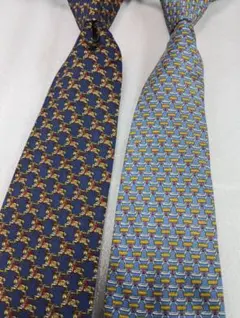 Burberrys ネイビー とピエールカルダンライトブルーの2本の ネクタイ