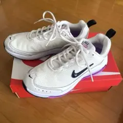 【新品】NIKE WOMENS AIR MAX AP 24.5cm