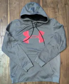 UNDER ARMOUR グレー/ピンク パーカー M（170）