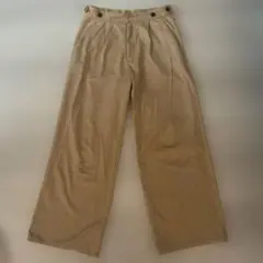 ベージュ ワイドパンツ
