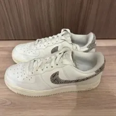 2026年最新】蛇 エアフォースの人気アイテム - メルカリ