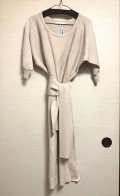 マーキュリーデュオ　ニットワンピース　ピンクベージュ