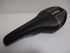 Fizik TUNDRA VERSUS エルゴノミックサドル ブラックのサムネイル