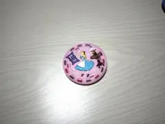 ディズニー　刺繍缶バッジ　アリス