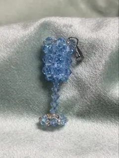 スワロフスキー　ハンドメイド　チャーム　杯型