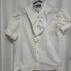 【新品未使用】ZARA フリルブラウス 半袖 ホワイト ビジューボタン
