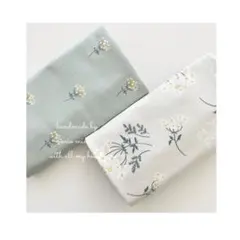 ◯ハンドメイド◯エルゴ　\よくばり/抱っこ紐よだれカバー　花柄2種のリバーシブル