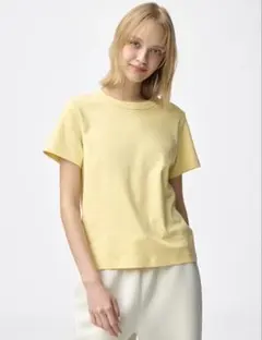 GU ジーユー コットンスムースクルーネックT Mサイズ 42YELLOWのサムネイル