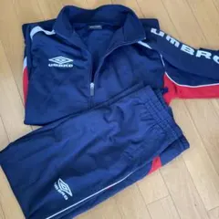 値下げしました！UMBRO ジャージ　ネイビー/レッド