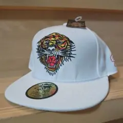 スナップバックキャップ