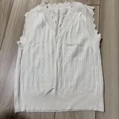 ニットベスト アイボリー