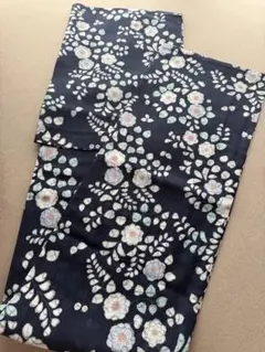 黒地鹿鳥花唐草文小紋（トールサイズ）袷 - メルカリ