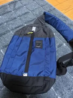 PUMA ショルダーバッグ