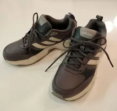 お値下げしました　adidasスニーカー 25.0 グレー