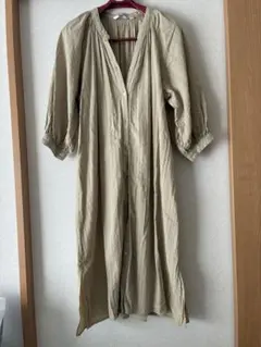 UNIQLO ベージュ ロングシャツワンピース
