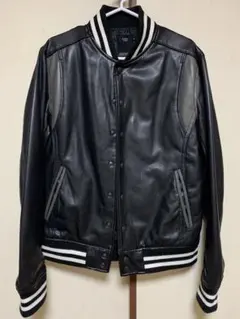 30% セール。  1 シャツは素晴らしい