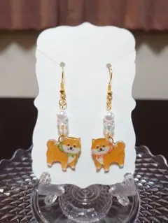 ハンドメイド　柴犬　ピアス　パール　茶柴　犬　全身　レジン