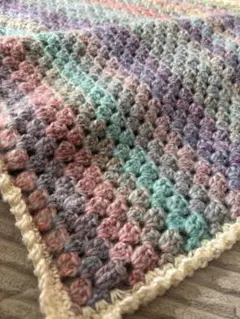 かぎ針編み　ブランケット　膝掛け　ハンドメイド