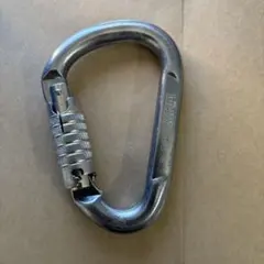Lucky カラビナ　トリプルロック式