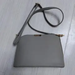 PUレザー　グレー ショルダーバッグ ファスナー式