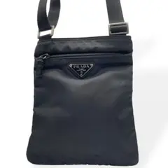 美品　PRADA プラダ ショルダーバッグ　ナイロン　ブラック　三角ロゴ