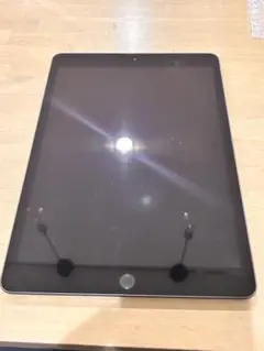 ①iPad 第7世代 MW752J/A バッテリー84% 32gb OS更新済