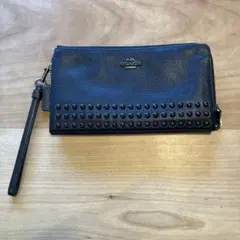coach スタッズ付き　財布　ポーチ　ダブルファスナー