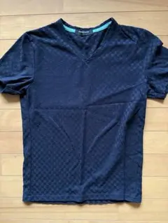 BOYCOTT Vネック Tシャツ ネイビー