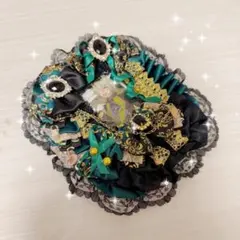 B8トレカケース 黒×緑×金